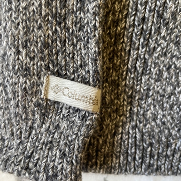 Columbia Sportswear V-Neck Sweater - Picture 4 of 4